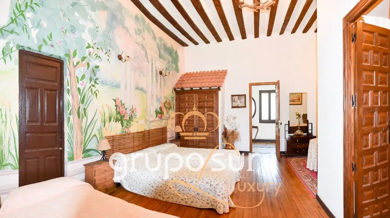 Bedroom of Country homes for sale in Olmedo  with Heating, Private garden and Parquet flooring