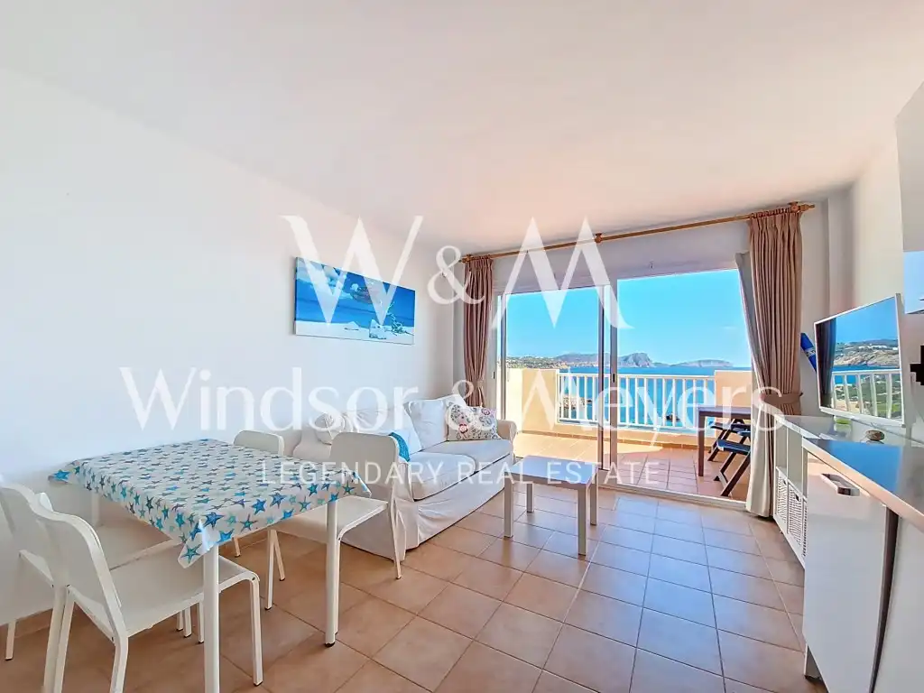 Living room of Flat for sale in Santa Eulària des Riu  with Air Conditioner, Furnished and Microwave