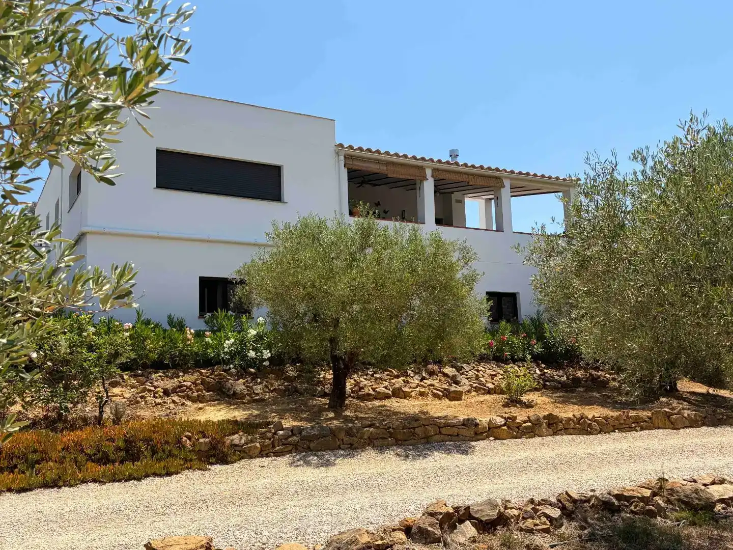 Vista exterior de Finca rústica en venda en Traiguera amb Jardí privat, Piscina i Moblat