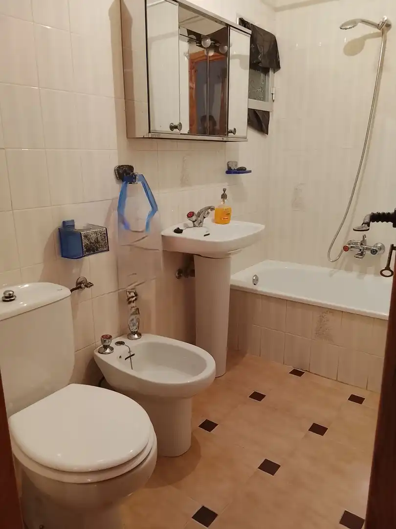 Badezimmer von Wohnungen zum Verkauf in Madrigal de la Vera