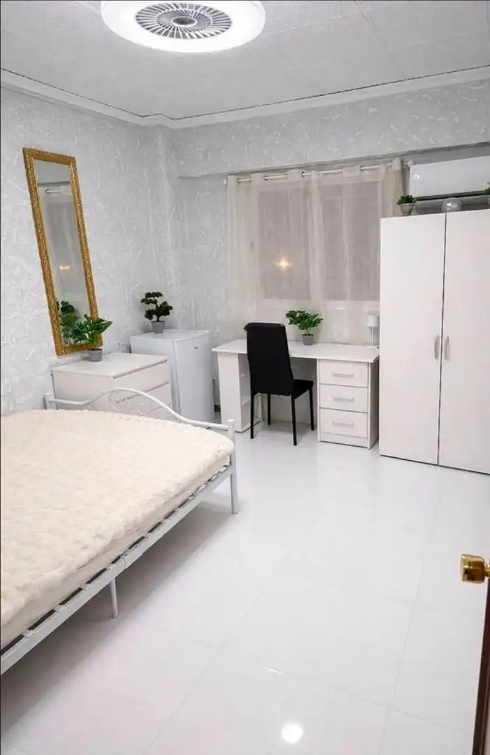 Flat with lift for sale in Carrer de Conchita Piquer, imagen 2