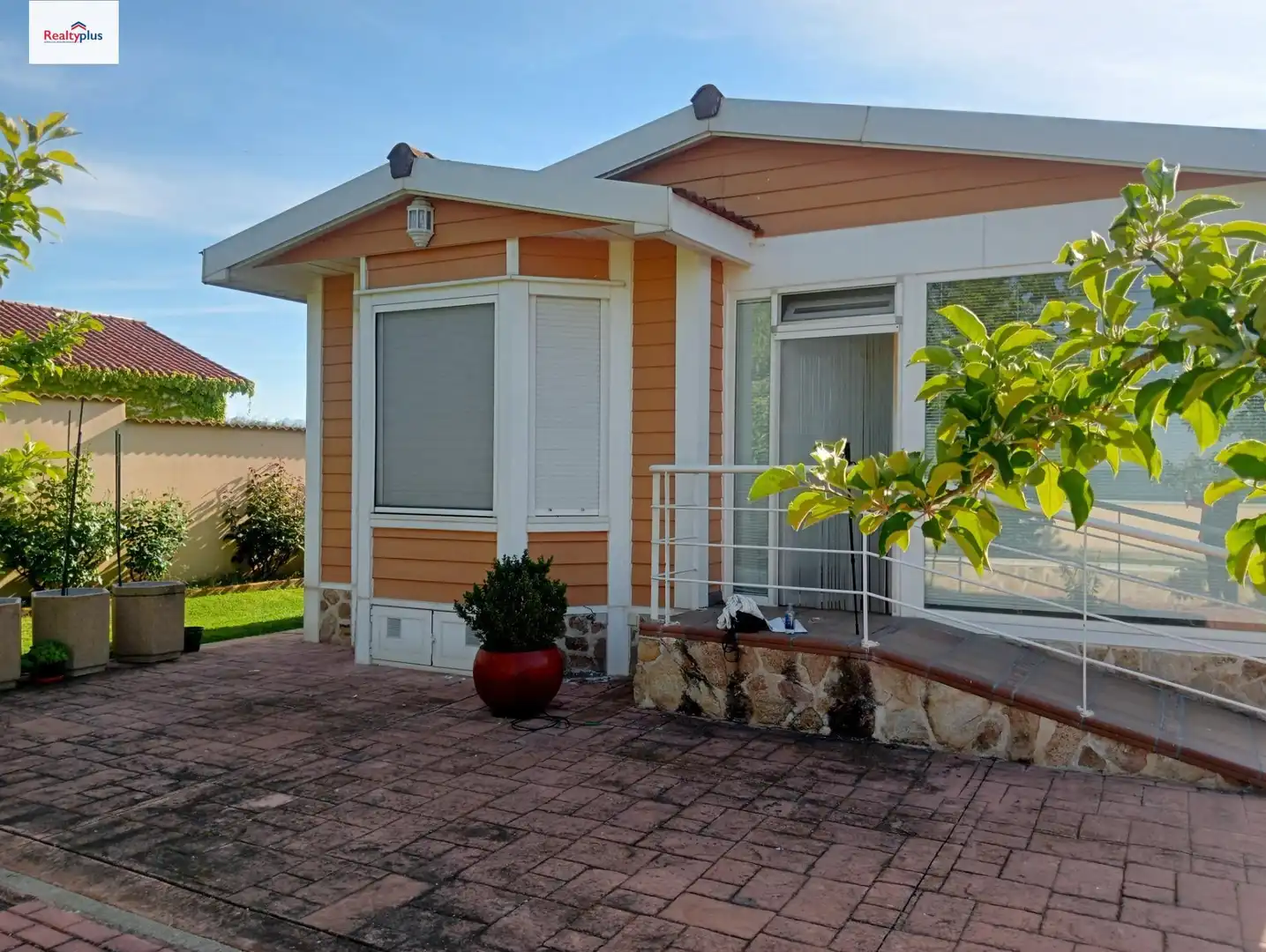 Exterior view of Houses for sale in La Colilla  with Air Conditioner, Heating and Private garden