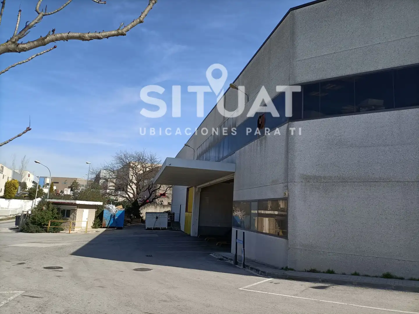 Vista exterior de Nave industrial de alquiler en Barberà del Vallès con Calefacción y Alarma