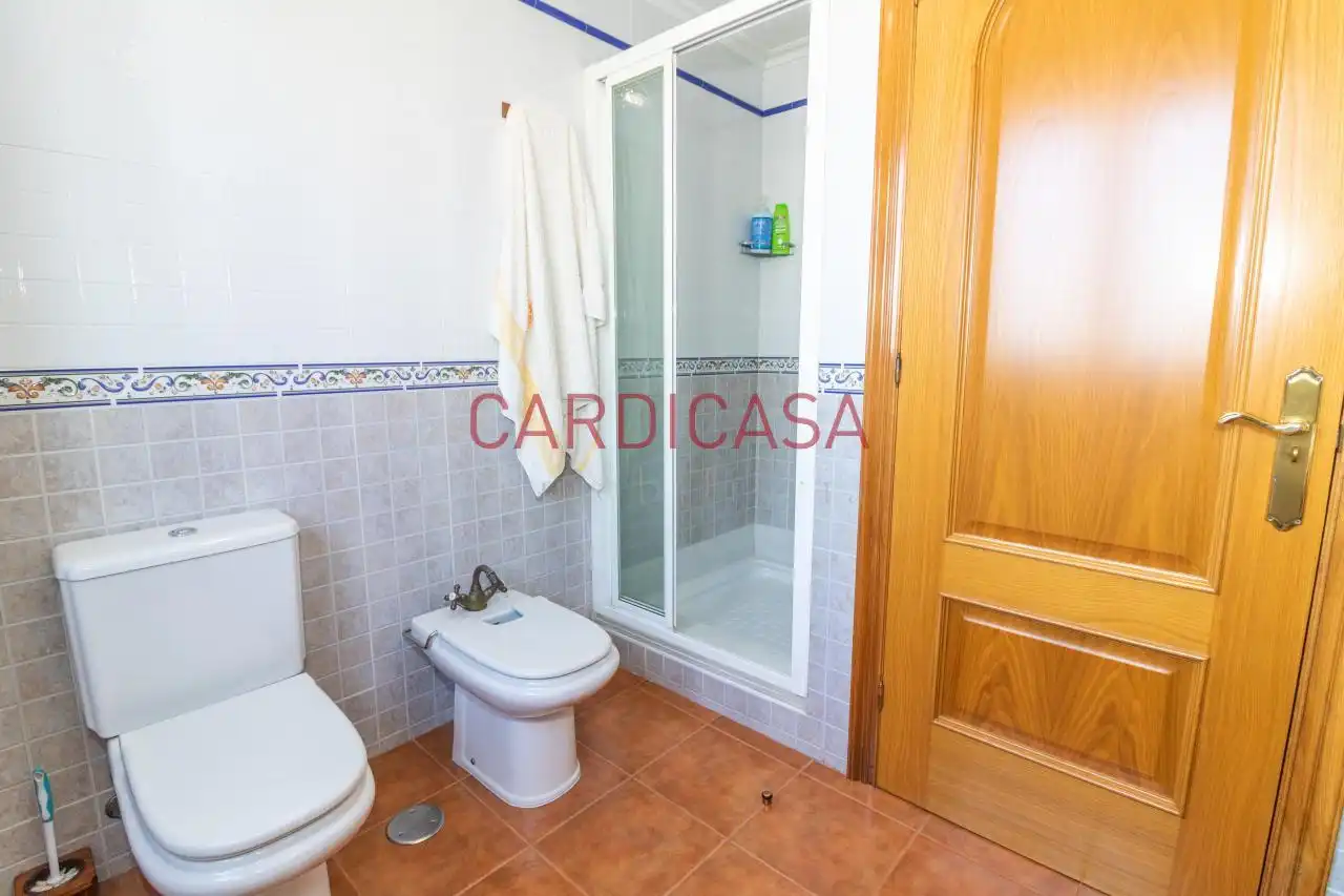 Baño de Casa o chalet en venta en Vigo  con Calefacción, Jardín privado y Parquet