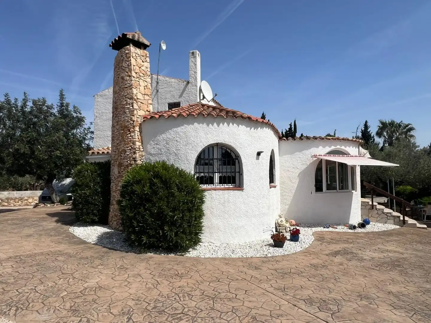 Vista exterior de Finca rústica en venda en L'Ampolla amb Aire condicionat, Jardí privat i Terrassa
