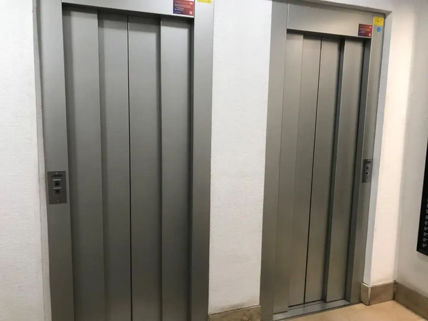 Vista exterior de Oficina en venta en Bilbao 