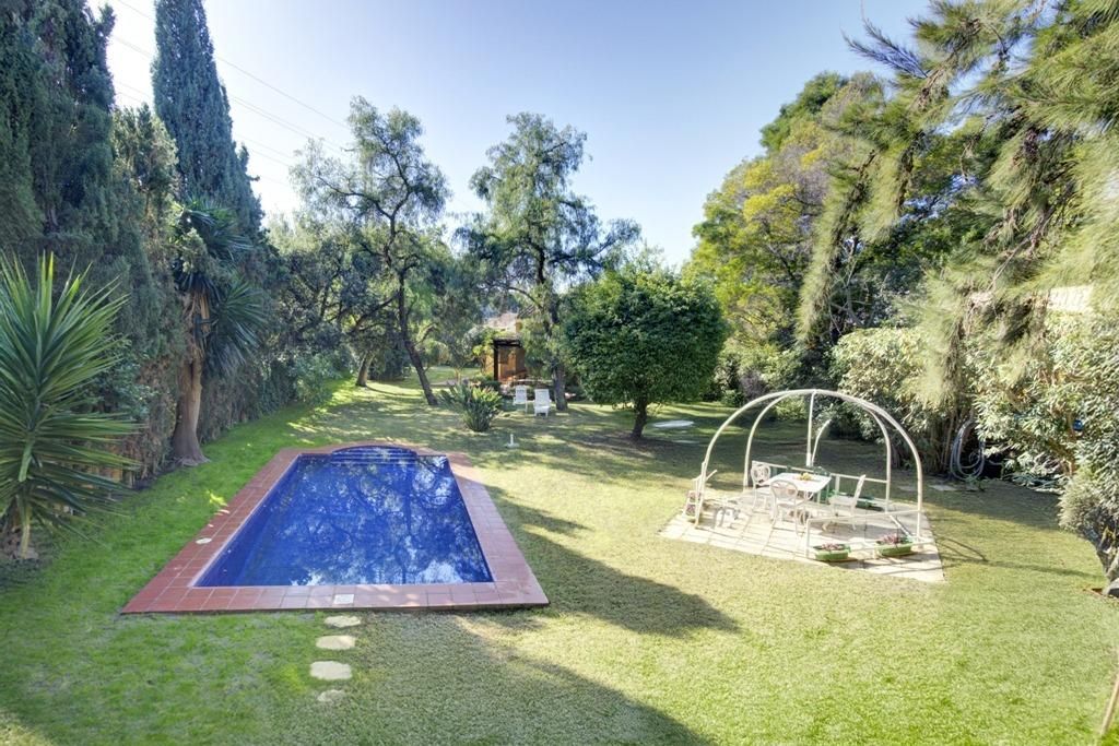 Piscina de Casa o xalet en venda en Marbella amb Jardí privat, Terrassa i Piscina