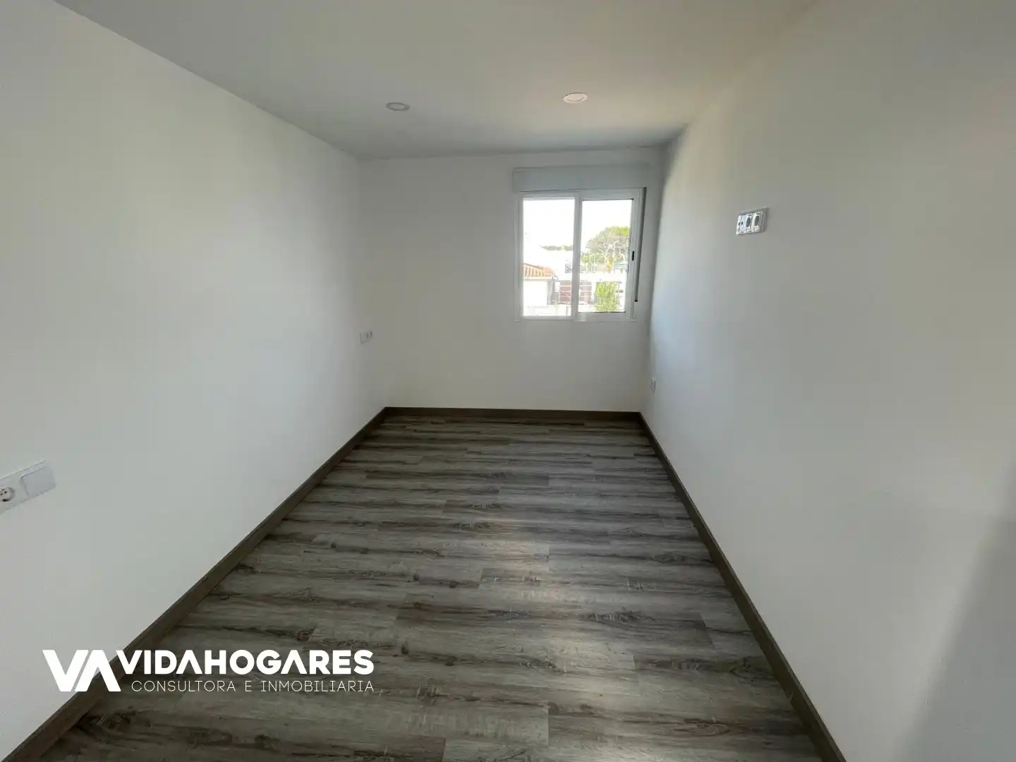 Dormitori de Finca rústica en venda en Rota