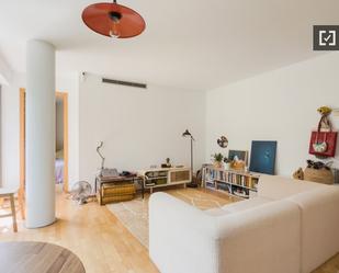 Living room of Flat to rent in  Barcelona Capital  with Air Conditioner, Heating and Furnished