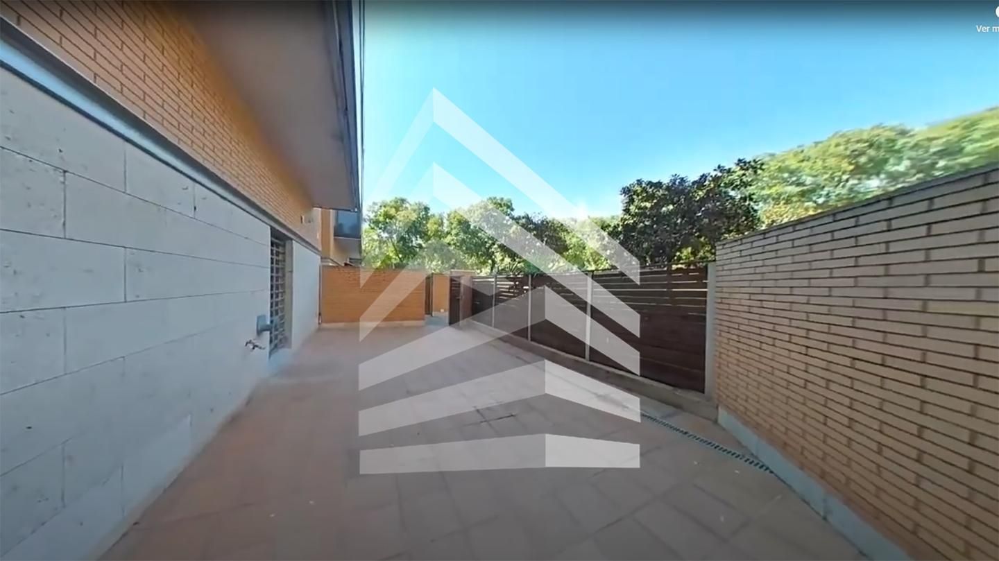Terrace of Planta baja for sale in  Barcelona Capital  with Air Conditioner, Heating and Parquet flooring