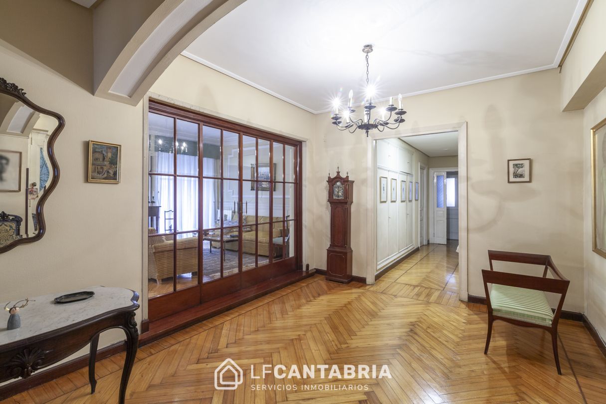 Piso en venta en Santander con Calefacción