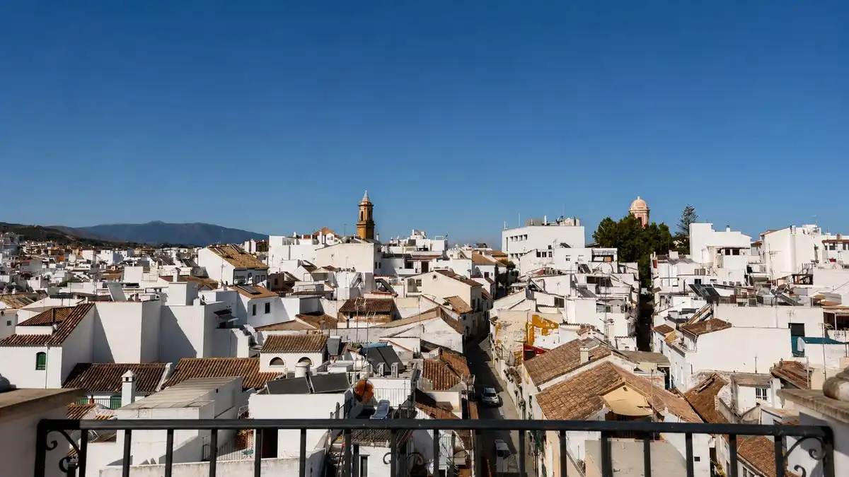 Vista exterior de Apartament en venda en Estepona