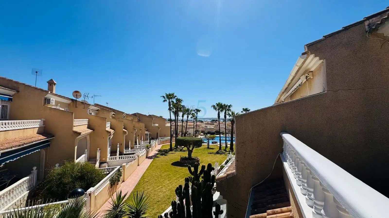 Vista exterior de Casa adosada en venta en Rojales con Aire acondicionado, Piscina y Balcón