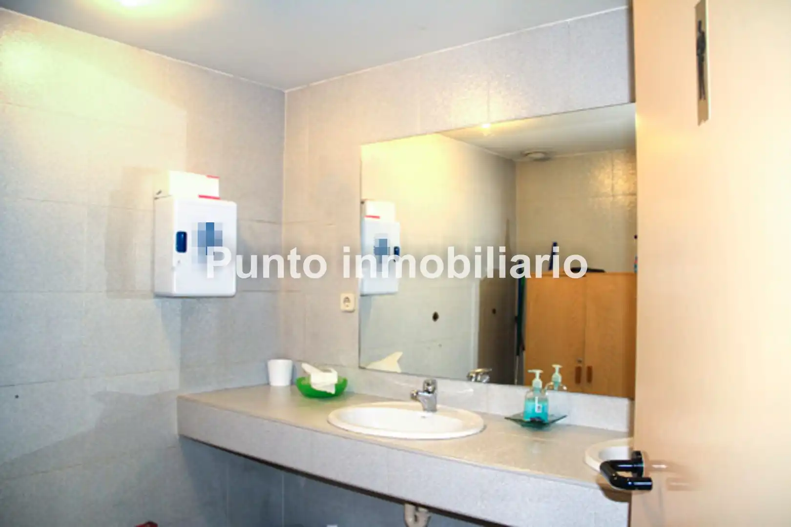 Business premises for sale in Calle Santa María, imagen 9