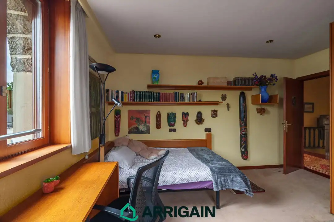 Habitación de Casa o chalet en venta en Irun  con Calefacción, Jardín privado y Terraza