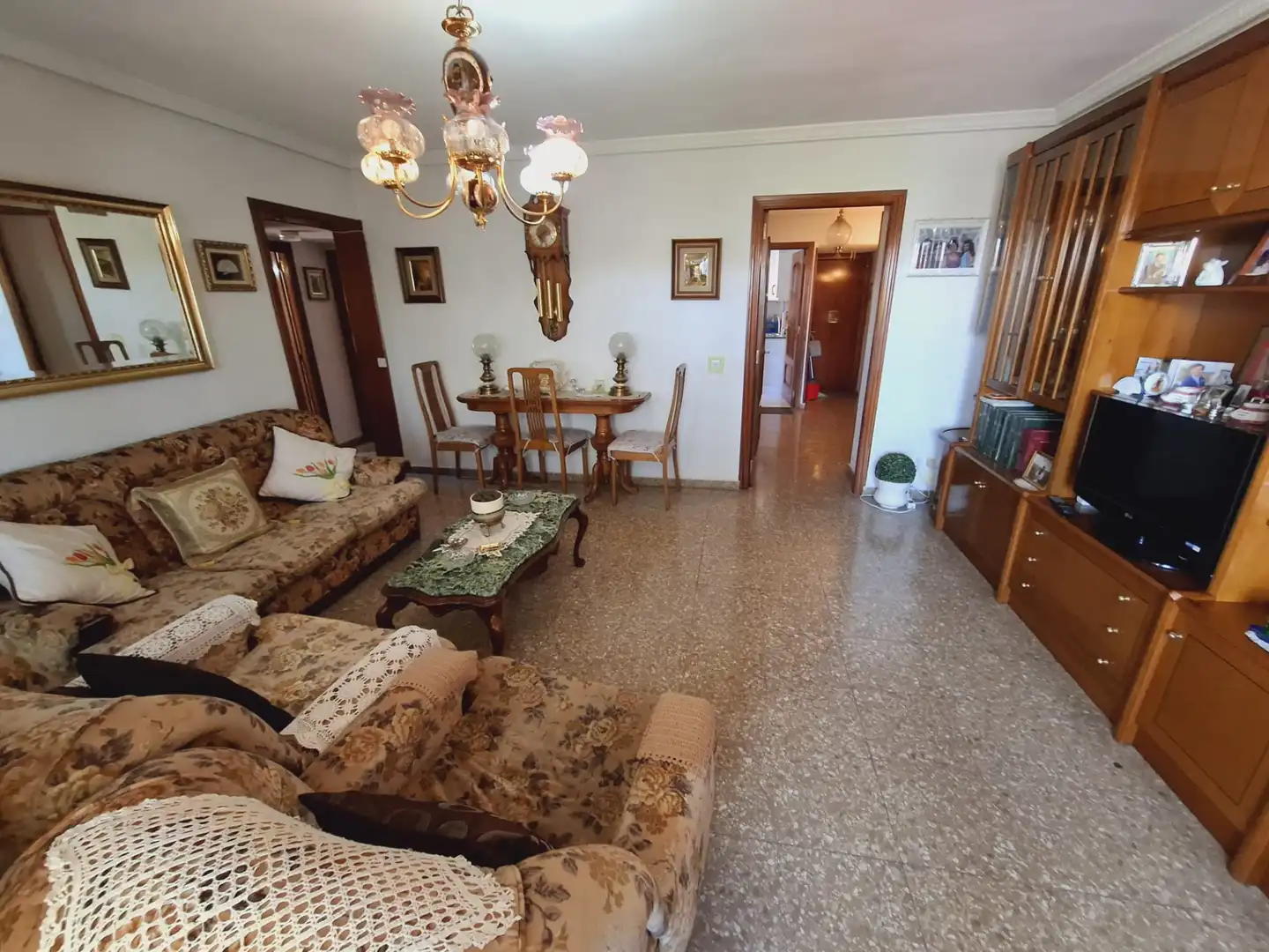 Sala de estar de Piso en venta en  Madrid Capital con Calefacción, Terraza y Amueblado