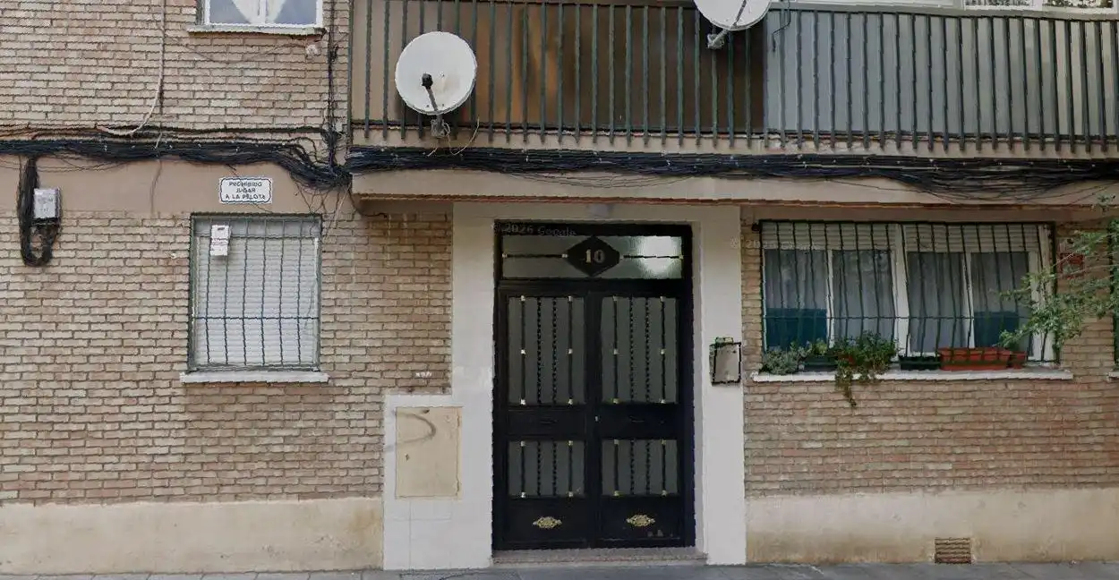 Vista exterior de Pis en venda en Parla