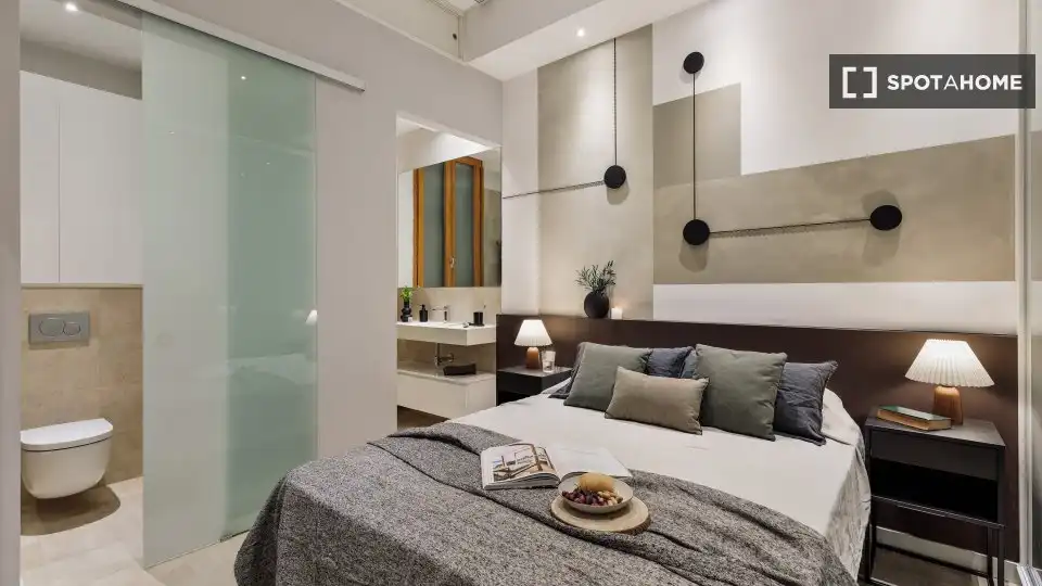 Bedroom of Flat for rent in Barcelona  with Air Conditioner, Heating and Furnished