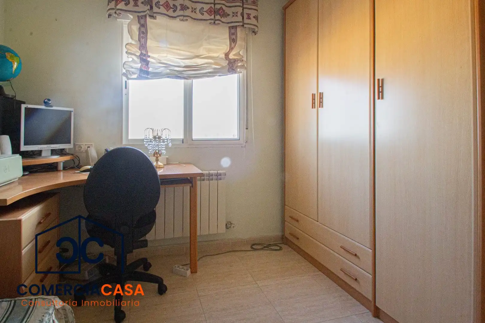 Habitación de Casa adosada en venta en Jun con Aire acondicionado, Calefacción y Terraza
