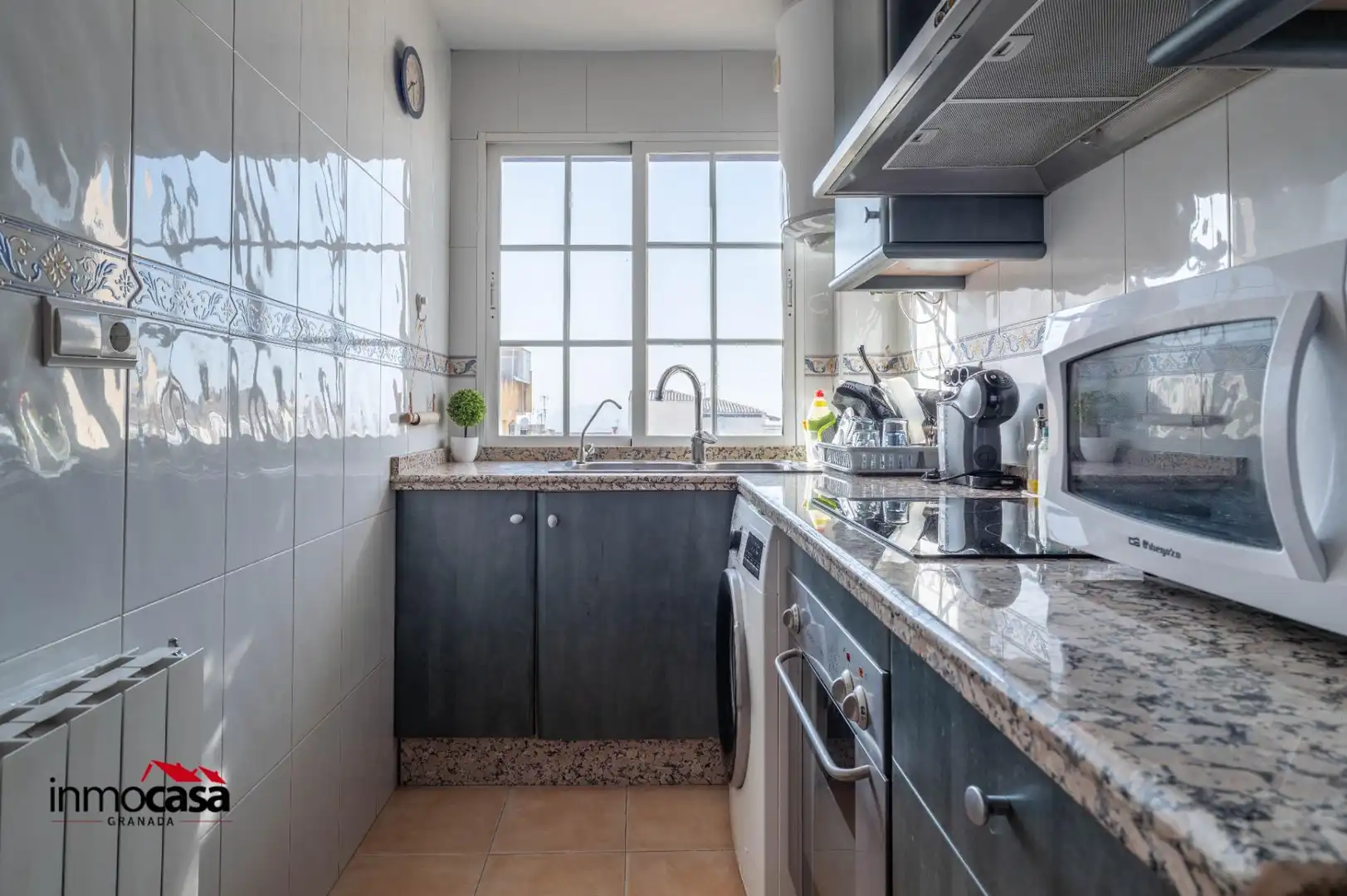 Kitchen of Flat for sale in La Zubia  with Air Conditioner, Terrace and Balcony