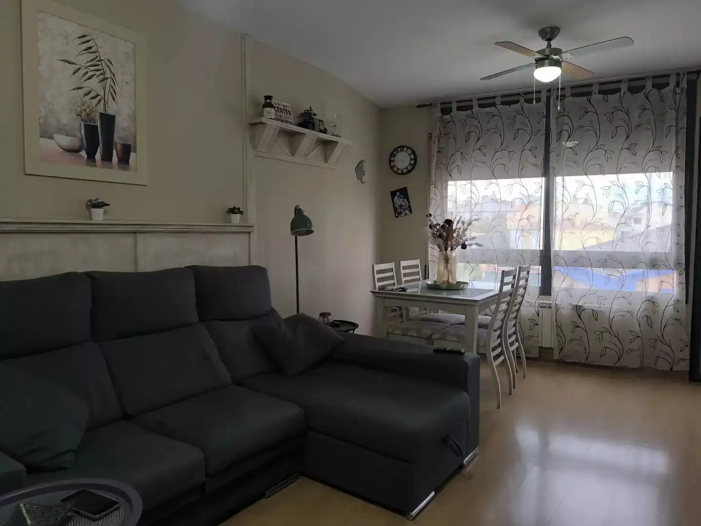 Wohnzimmer von Wohnung zum Verkauf in Tordera mit Klimaanlage, Heizung und Parkett