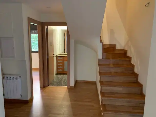 Planta baja de alquiler en Sant Cugat del Vallès con Calefacción, Jardín privado y Parquet