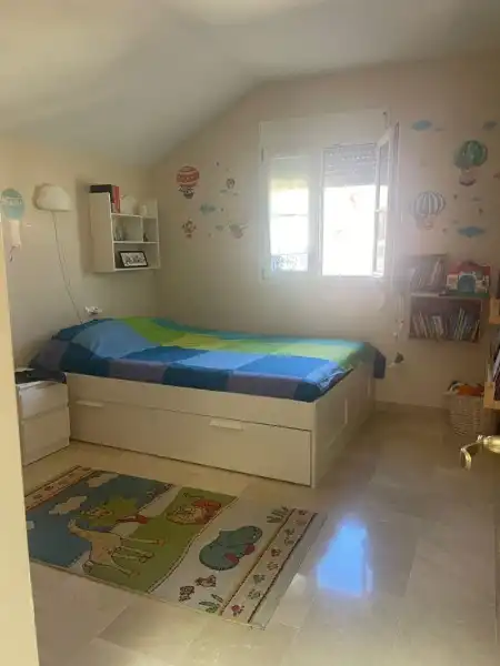 Dormitori de Casa o xalet en venda en Alhaurín de la Torre amb Terrassa i Piscina