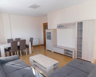 Living room of Flat to rent in Atarfe  with Air Conditioner, Heating and Parquet flooring