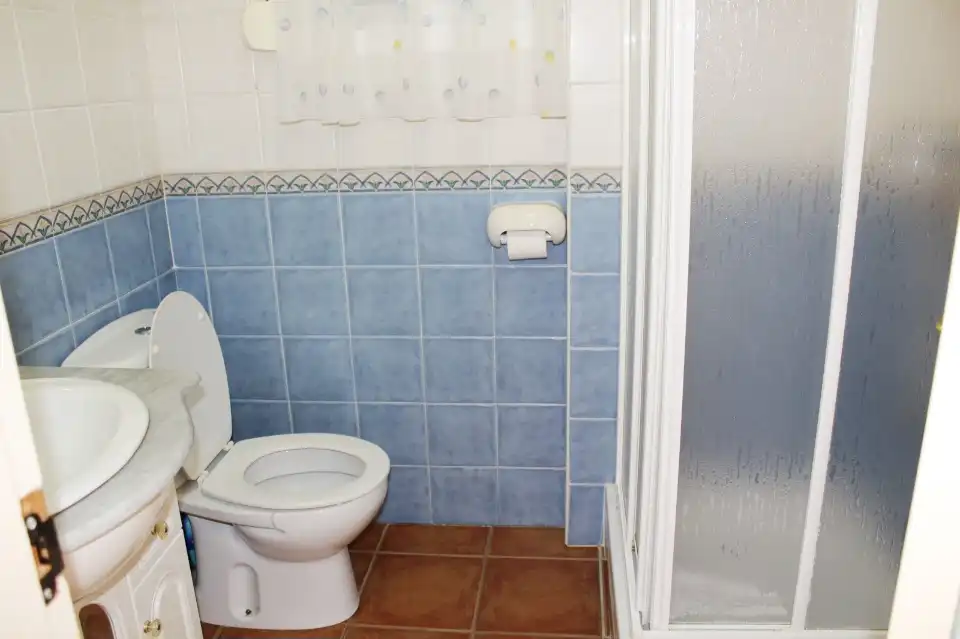 Bany de Casa o xalet en venda en Frigiliana amb Aire condicionat, Calefacció i Terrassa
