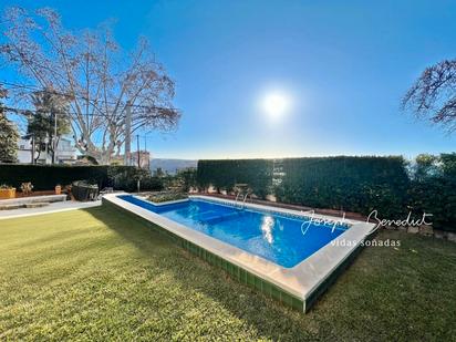 Swimming pool of Flat for sale in Castelldefels  with Heating, Terrace and Oven