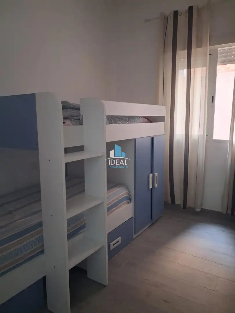 Habitación de Piso en venta en Don Benito con Amueblado