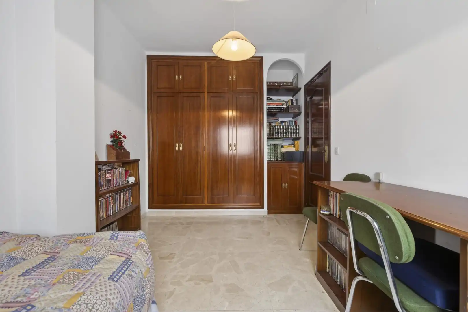 Bedroom of Houses for sale in Sevilla  with Air Conditioner, Terrace and Balcony