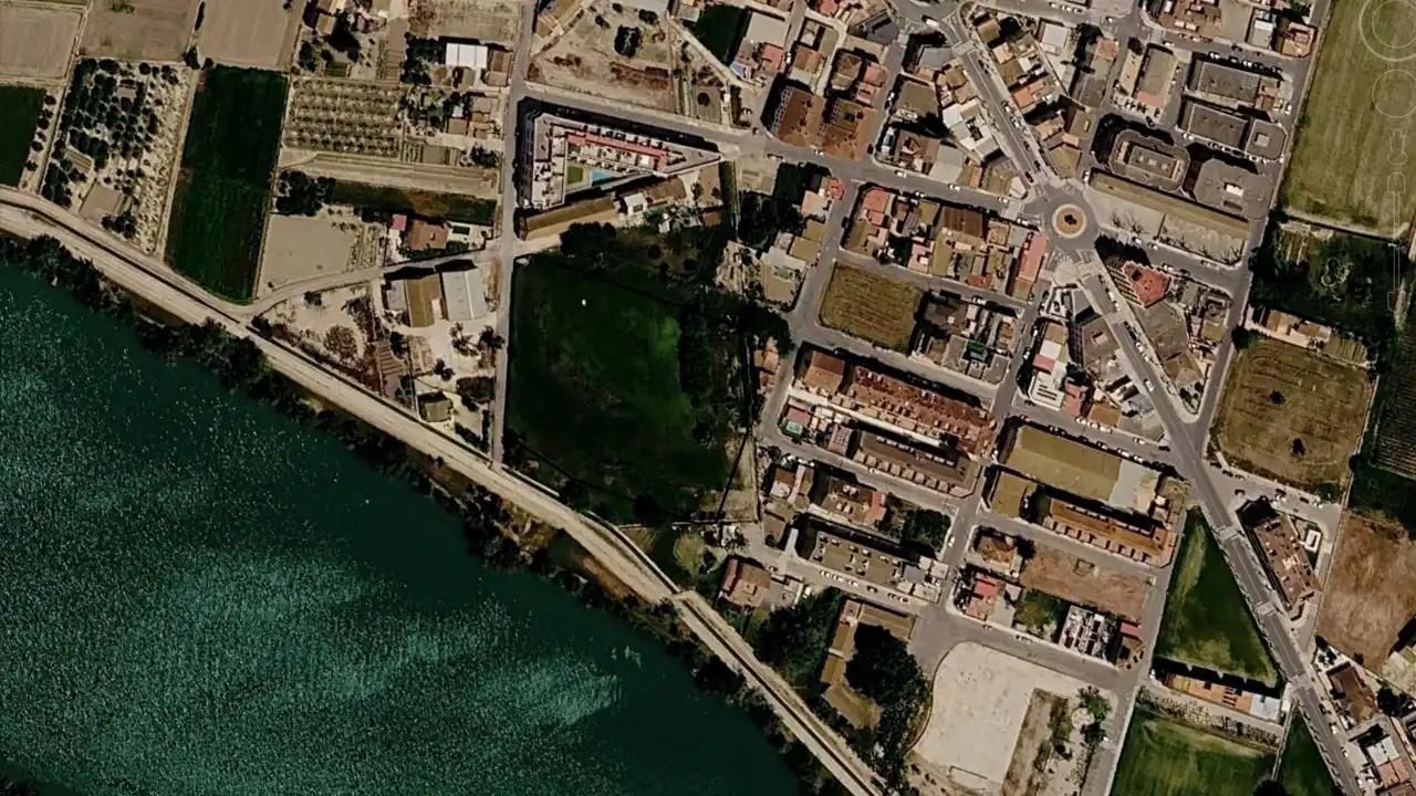 Rural land for sale in C/ Segre, imagen 3