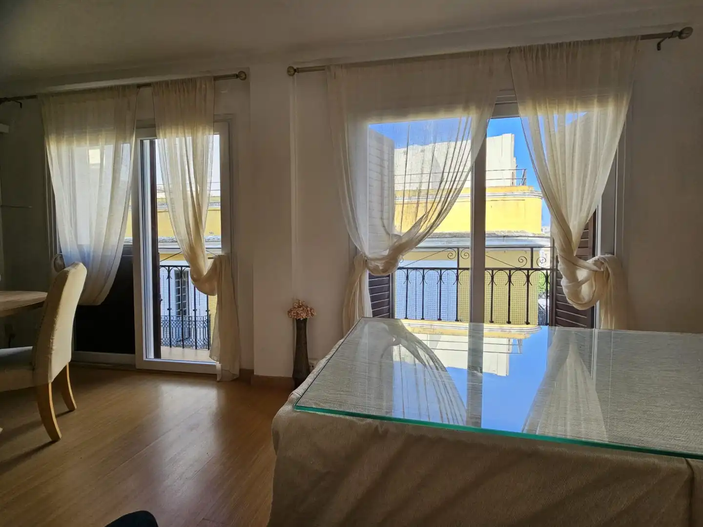 Bedroom of Flat for sale in Sevilla  with Air Conditioner, Heating and Balcony