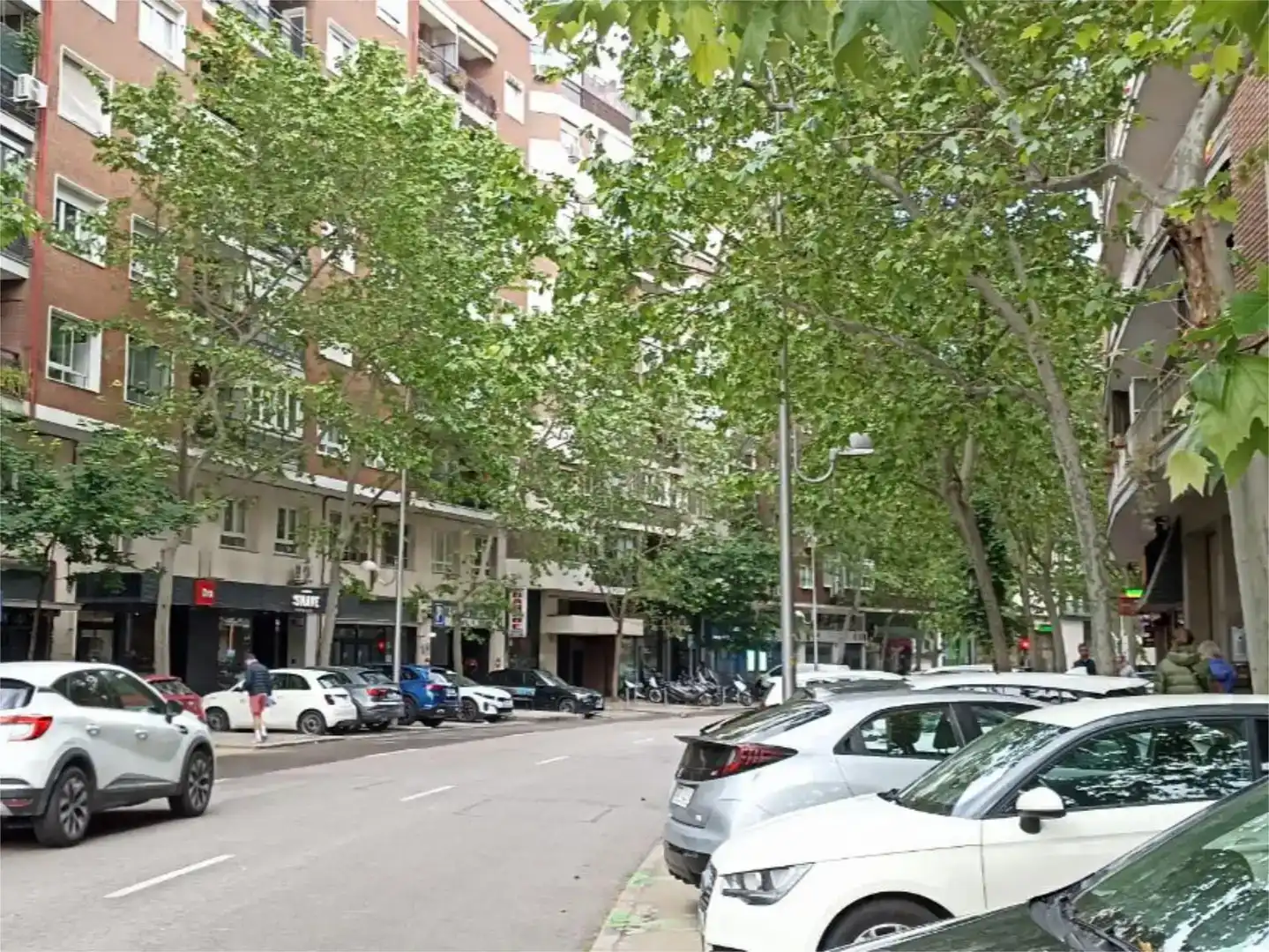 Außenansicht von Fabrikhallen zur Miete in Madrid