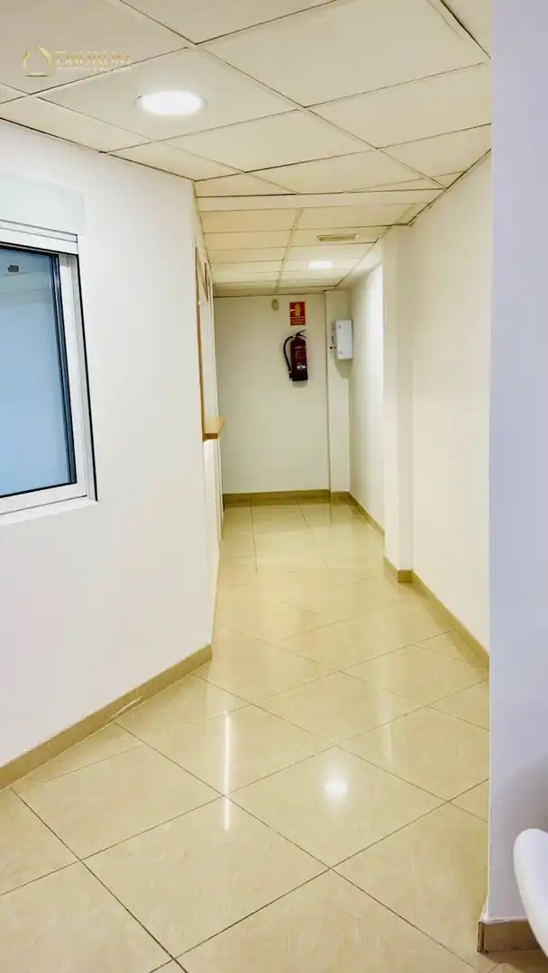 Oficina en venta en Quart de Poblet con Aire acondicionado, Terraza y Amueblado