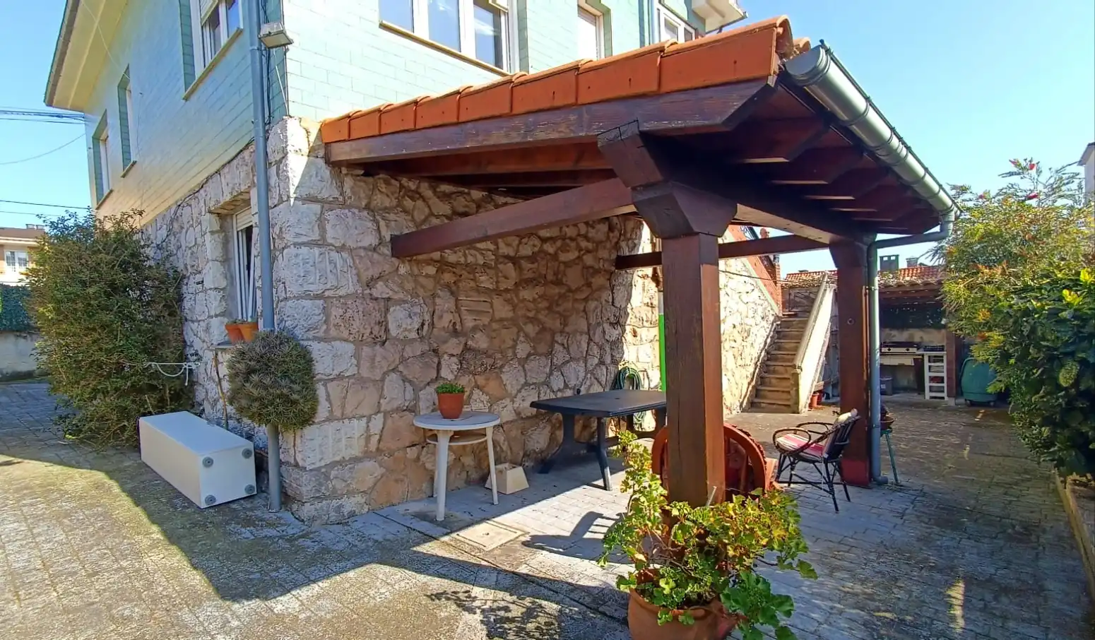 House with garden for sale in Muriedas
