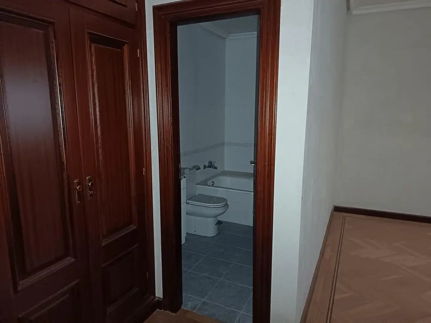 Bany de Casa o xalet en venda en Íscar amb Jardí privat, Terrassa i Traster