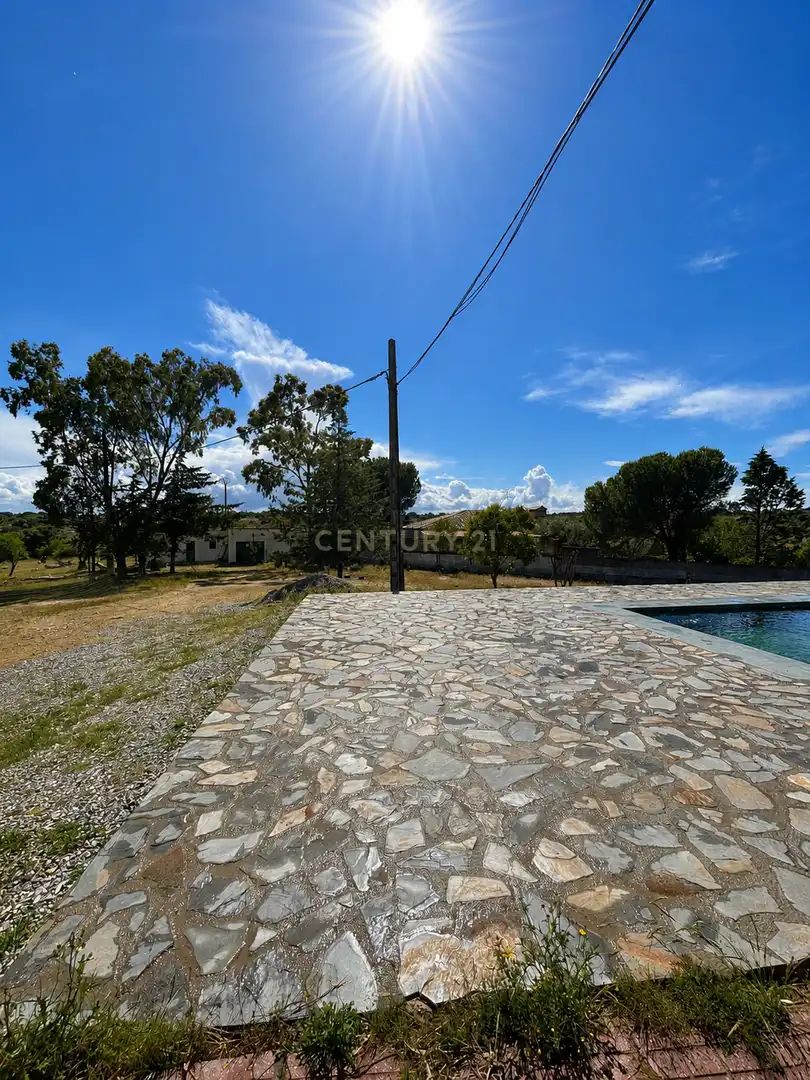 Exterior view of Houses for sale in Arroyo de la Luz  with Air Conditioner, Private garden and Swimming Pool