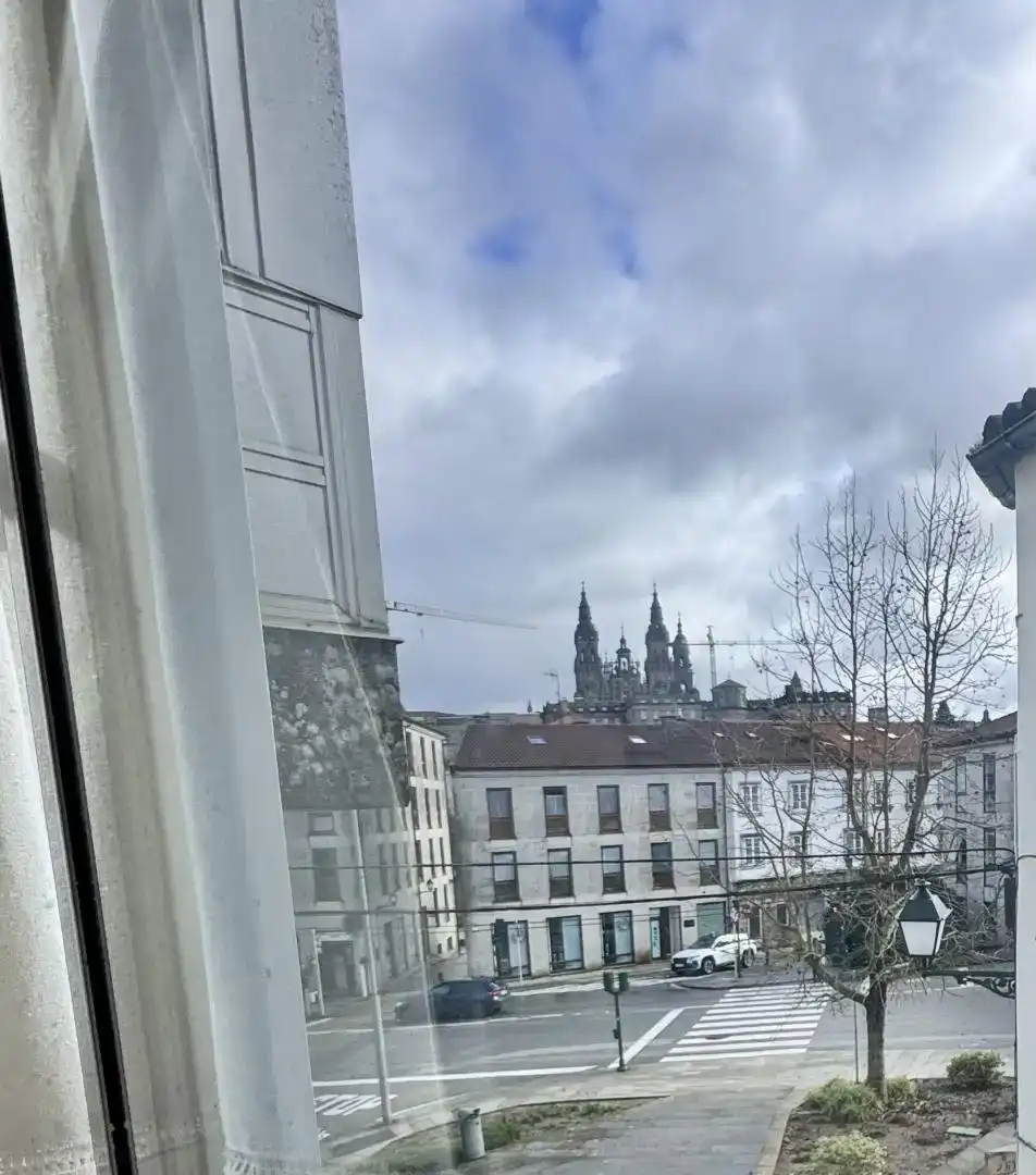 Vista exterior de Casa adosada en venda en Santiago de Compostela 