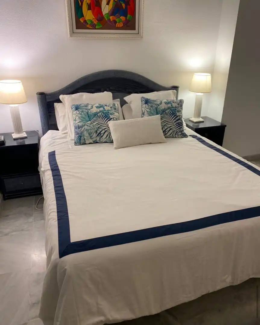 Dormitori de Dúplex de lloguer en Marbella amb Aire condicionat, Calefacció i Moblat