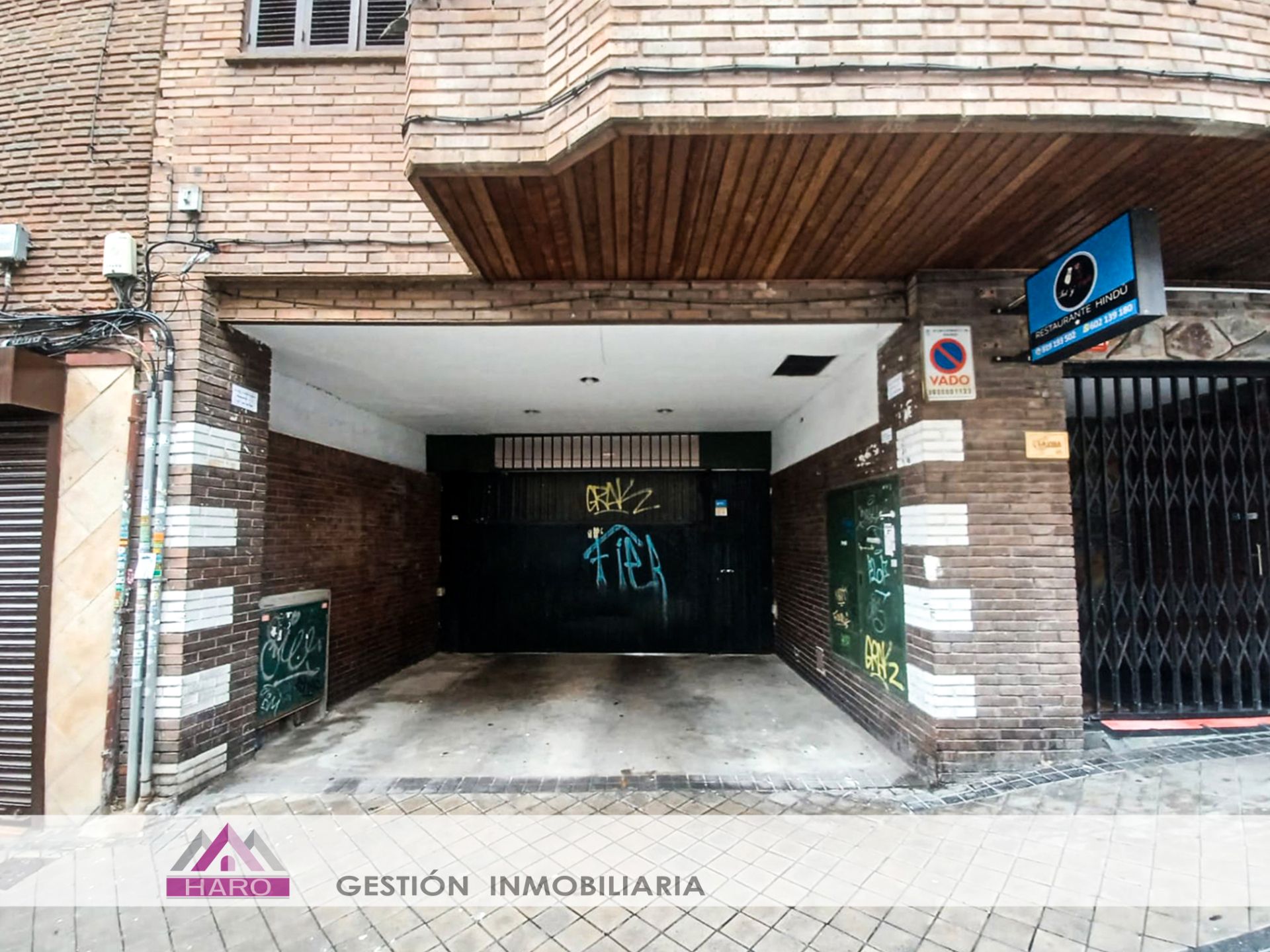 Parking of Garage for sale in  Madrid Capital