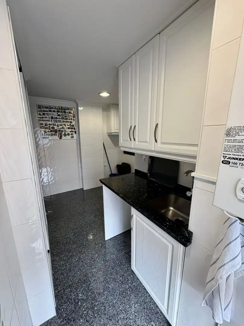 Kitchen of Flat for sale in Sevilla  with Air Conditioner, Heating and Terrace