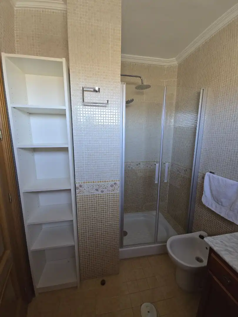 Baño de Ático de alquiler en Padul con Aire acondicionado, Terraza y Amueblado