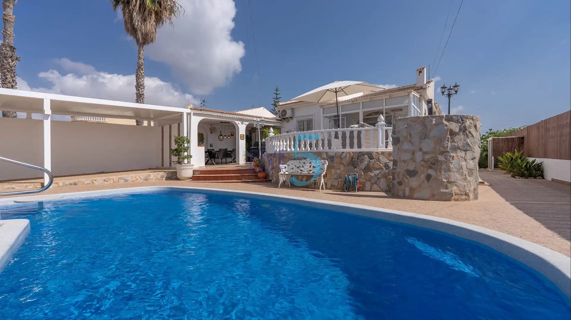 Casa con piscina in vendita a Zona Carrefour - Urbanizaciones