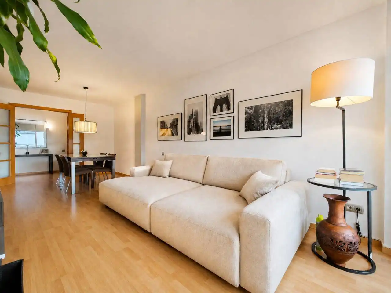Living room of Flat for rent in Manresa  with Air Conditioner, Heating and Parquet flooring