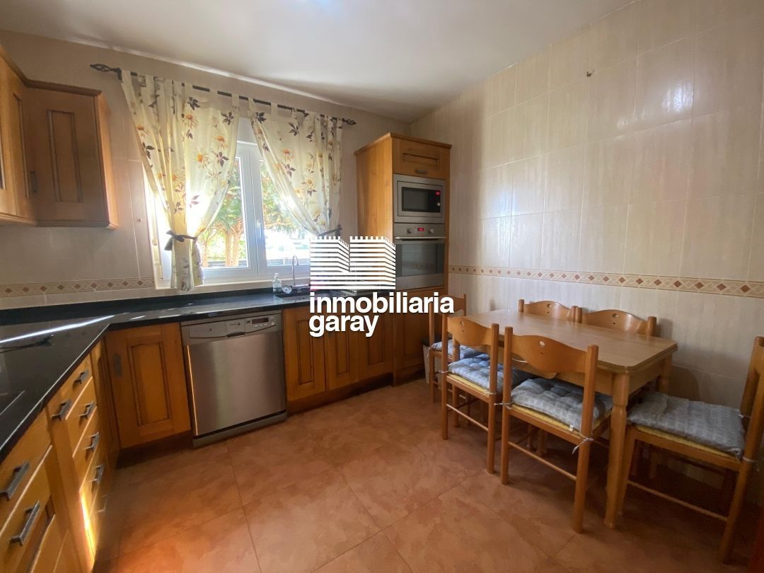 Kitchen of House or chalet for sale in Villarcayo de Merindad de Castilla la Vieja  with Heating, Terrace and Furnished