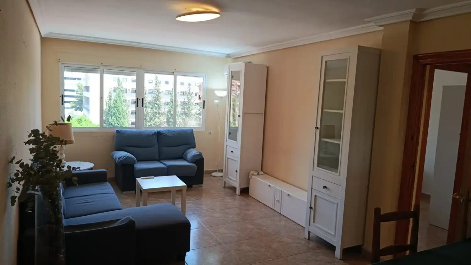 Living room of Flat for rent in Murcia  with Air Conditioner, Heating and Furnished