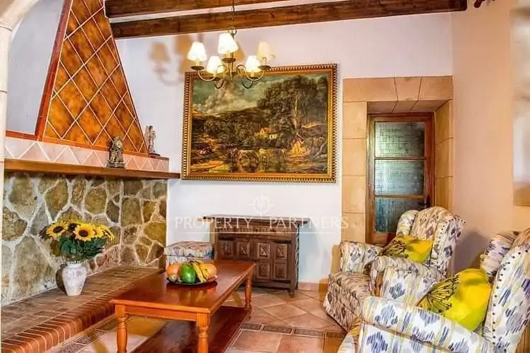 Casa rústica con piscina en venta en Sant Llorenç des Cardassar, imagen 11