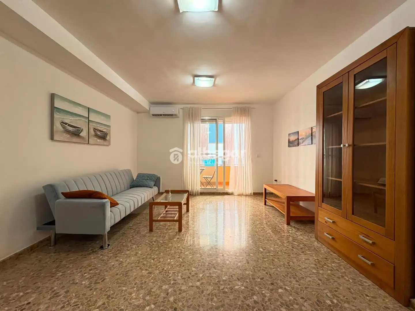 Flat with lift to rent in Rio Cabriel